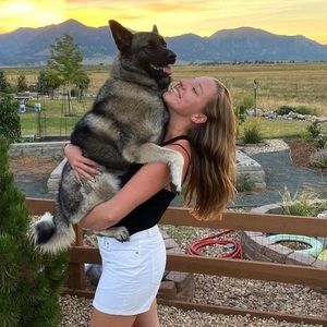 Meet your Posher, Jillian